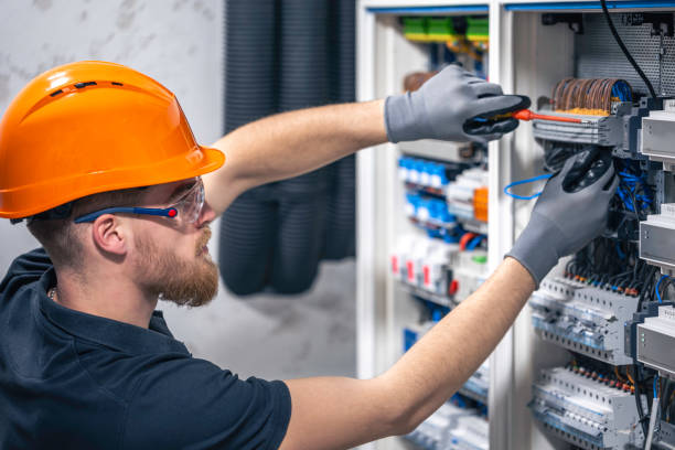 Best Best Electricians Near Me  in Breckenridge Hills, MO